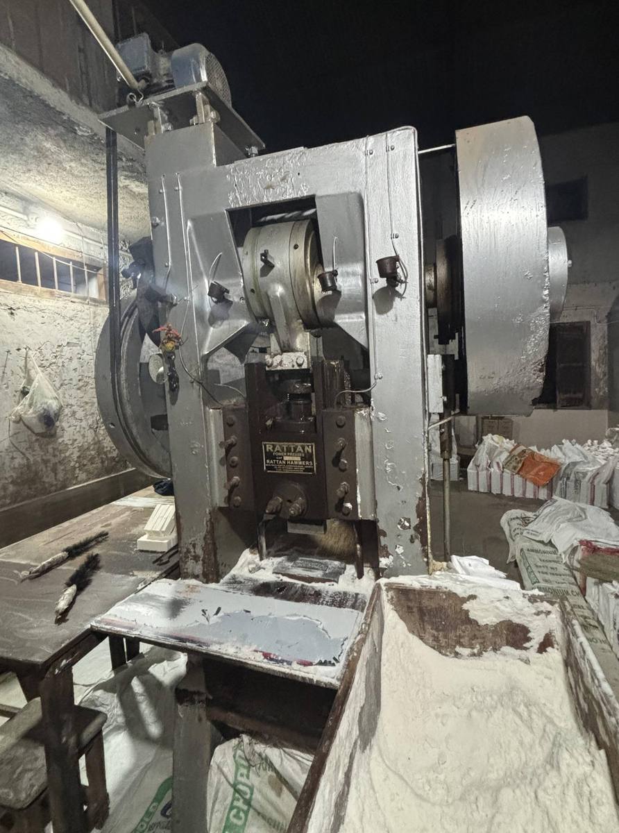 Blended powder in front of the press